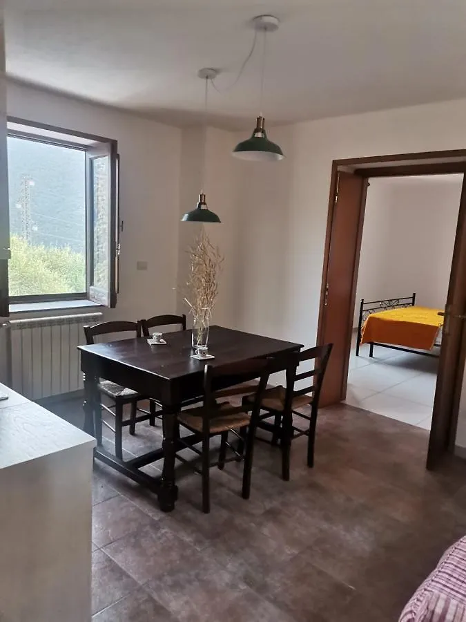 A Casa Di Natalia Guest House Castell'Umberto 0*,  Italy