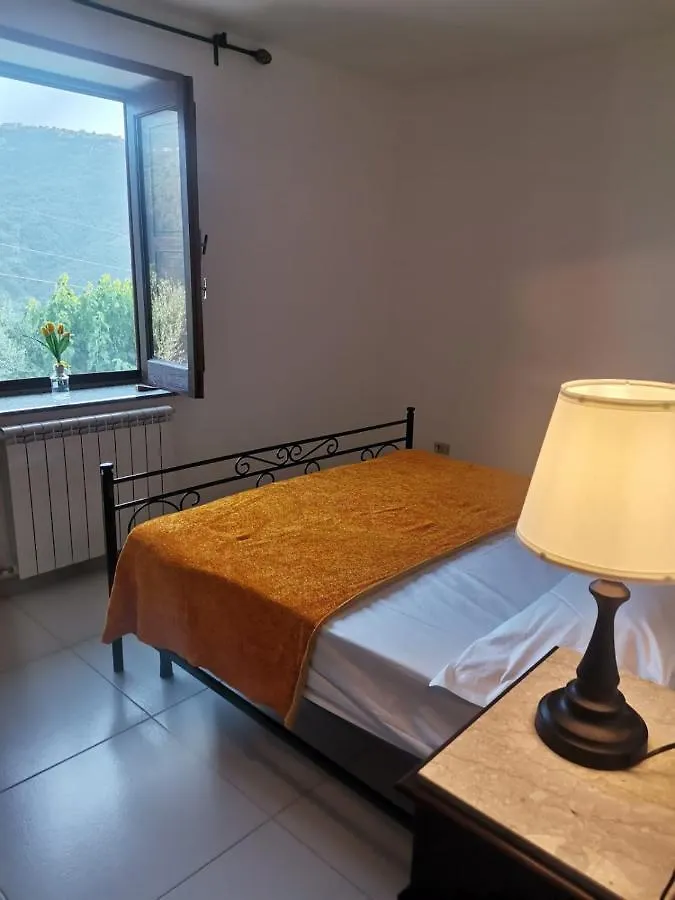 A Casa Di Natalia Guest House Castell'Umberto Country house