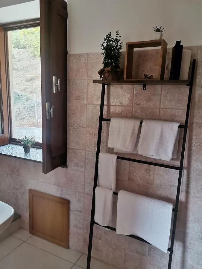 A Casa Di Natalia Guest House Castell'Umberto Country house